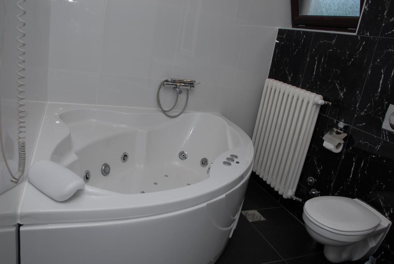Spa Hotel Grand Krupanj Kültér fotó